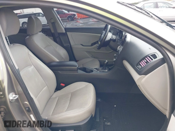 2012 Kia Optima EX with VIN 5XXGN4A76CG022770, listed as a IAAI auction lot 41825939 with 214,445 mi miles. Bid and sale history available at carsss.com. Image 5.