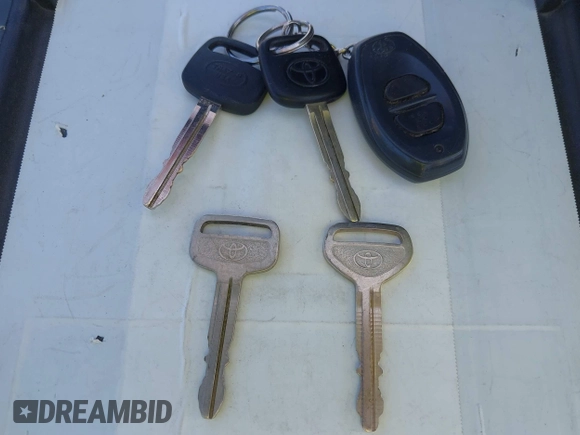 1999 Toyota Camry LE с VIN 4T1BG28K8XU483578, выставлен на аукционе IAAI как лот 42450294 с пробегом 122 664 миль миль и . История ставок и продаж доступна на DreamBid. Изображение 11.