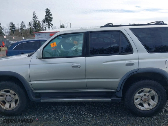 2000 Toyota 4Runner SR5 with VIN JT3HN86RXY0265047, listed as a IAAI auction lot 41641243 with 1 mi miles. Bid and sale history available at carsss.com. Image 14.