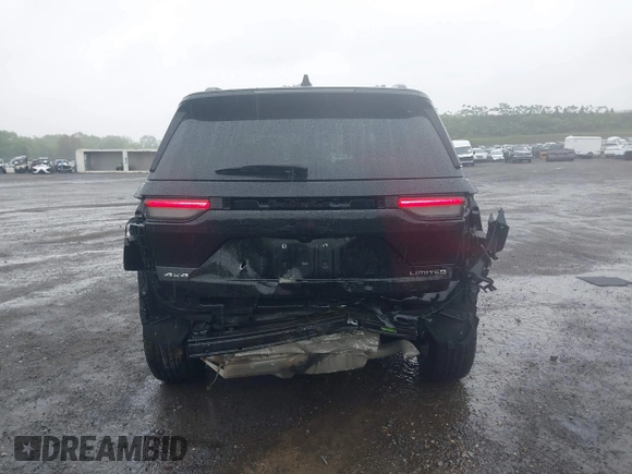 2023 Jeep Grand Cherokee Limited z VIN 1C4RJHBG8PC606569, wystawiony jako IAAI lot #42240268 z przebiegiem 32 892 mil mil oraz . Historia ofert i sprzedaży dostępna na DreamBid. Obrazek 17.