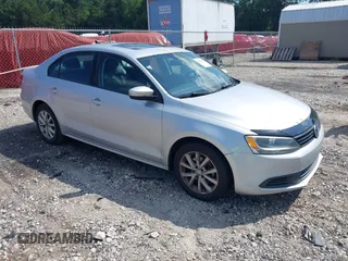 2012 Volkswagen Jetta SE with VIN 3VWDX7AJ8CM389157, listed as a IAAI auction lot 42634936 with 225,740 mi miles and . Bid and sale history available at DreamBid. Image 1.