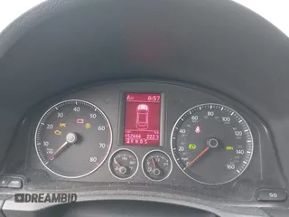2005 Volkswagen Jetta z VIN 3VWDG71K85M603060, wystawiony jako IAAI lot #42106030 z przebiegiem 152 666 mil mil oraz . Historia ofert i sprzedaży dostępna na DreamBid. Obrazek 7.