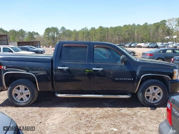2008 Chevrolet Silverado 1500 LTZ with VIN 3GCEC13J88G196512, listed as a IAAI auction lot 41882054 with 364,912 mi miles. Bid and sale history available at carsss.com. Image 13.