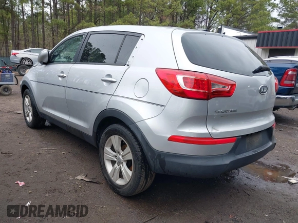 2012 Kia Sportage LX with VIN KNDPB3A27C7290386, listed as a IAAI auction lot 41634101 with 116,807 mi miles. Bid and sale history available at carsss.com. Image 3.