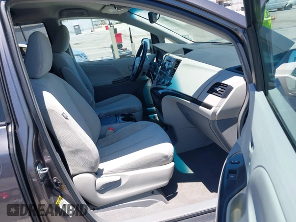 2011 Toyota Sienna LE AAS with VIN 5TDKK3DC3BS049461, listed as a IAAI auction lot 42629071 with 122,023 mi miles and . Bid and sale history available at DreamBid. Image 5.
