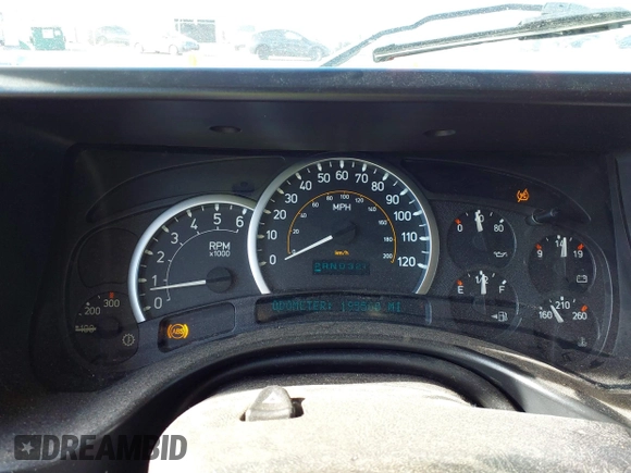 2005 Hummer H2 SUV with VIN 5GRGN23U15H117796, listed as a IAAI auction lot 41543913 with 195,560 mi miles. Bid and sale history available at carsss.com. Image 7.
