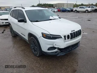 2023 Jeep Cherokee Altitude Lux with VIN 1C4PJMMB1PD110251, listed as a IAAI auction lot 41343772 with 33,182 mi miles. Bid and sale history available at carsss.com. Image 1.