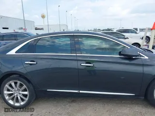 2013 Cadillac XTS Luxury with VIN 2G61P5S34D9103182, listed as a IAAI auction lot 40184614 with 183,014 mi miles. Bid and sale history available at carsss.com. Image 14.