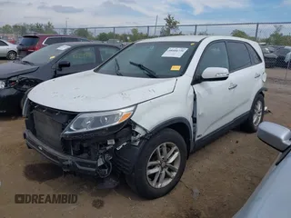 2014 Kia Sorento LX with VIN 5XYKTCA62EG500604, listed as a IAAI auction lot 40404770 with 1 mi miles. Bid and sale history available at carsss.com. Image 19.