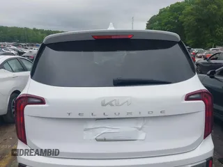 2024 Kia Telluride LX z VIN 5XYP24GC1RG411138, wystawiony jako IAAI lot #42144580 z przebiegiem Nie podano mil oraz . Historia ofert i sprzedaży dostępna na DreamBid. Obrazek 16.