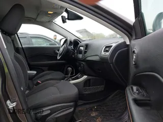 2018 Jeep Compass Sport с VIN 3C4NJCAB9JT489149, выставлен на аукционе IAAI как лот 42025904 с пробегом 87 099 миль миль и . История ставок и продаж доступна на DreamBid. Изображение 5.