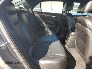 2014 Chrysler 300 z VIN 2C3CCAAG3EH141528, wystawiony jako Copart lot #53688225 z przebiegiem 132 298 mil mil oraz Szkody całkowita. Historia ofert i sprzedaży dostępna na DreamBid. Obrazek 10.