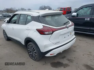 2022 Nissan Kicks SV with VIN 3N1CP5CV7NL493279, listed as a IAAI auction lot 41692610 with 34,245 mi miles. Bid and sale history available at carsss.com. Image 3.
