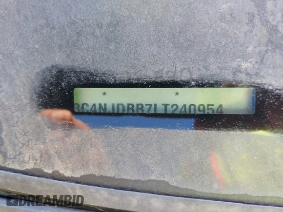 2020 Jeep Compass Latitude z VIN 3C4NJDBB7LT240954, wystawiony jako IAAI lot #37092535 z przebiegiem Nie podano mil oraz . Historia ofert i sprzedaży dostępna na DreamBid. Obrazek 9.