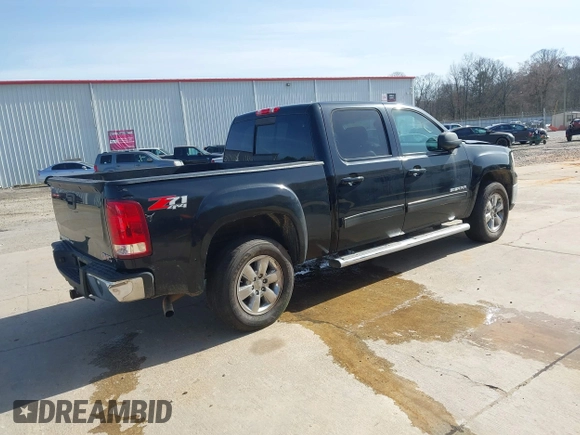 2013 GMC Sierra 1500 SLT with VIN 3GTP2WE71DG146605, listed as a IAAI auction lot 41334159 with 224,640 mi miles and . Bid and sale history available at DreamBid. Image 4.
