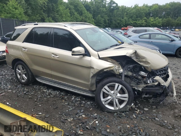 2012 Mercedes-Benz M ML 350 with VIN 4JGDA5HB4CA077935, listed as a Copart auction lot 45930305 with Not Provided miles and Non Repairable. Bid and sale history available at carsss.com. Image 4.
