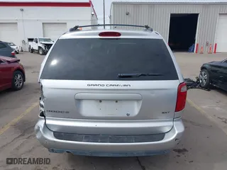 2006 Dodge Grand Caravan SXT with VIN 2D4GP44L26R664596, listed as a IAAI auction lot 41846643 with 235,554 mi miles. Bid and sale history available at carsss.com. Image 16.