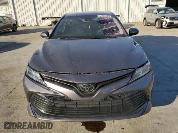 2020 Toyota Camry LE with VIN 4T1C11AK3LU945792, listed as a Copart auction lot 46987685 with 87,454 mi miles and Salvage Title. Bid and sale history available at carsss.com. Image 5.