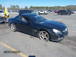 2011 Mercedes-Benz SL 550 z VIN WDBSK7BA0BF161710, wystawiony jako IAAI lot #41687889 z przebiegiem 60 719 mil mil oraz . Historia ofert i sprzedaży dostępna na DreamBid. Obrazek 1.