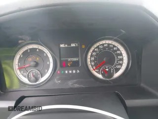 2018 Ram 1500 Tradesman z VIN 1C6RR7FT7JS204931, wystawiony jako IAAI lot #41520204 z przebiegiem 157 398 mil mil oraz . Historia ofert i sprzedaży dostępna na DreamBid. Obrazek 7.