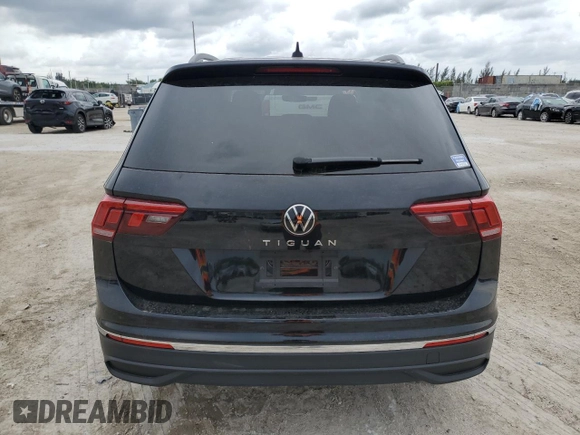 2024 Volkswagen Tiguan S with VIN 3VVRB7AX7RM132156, listed as a Copart auction lot 52349895 with 1,251 mi miles and Salvage title. Bid and sale history available at DreamBid. Image 6.