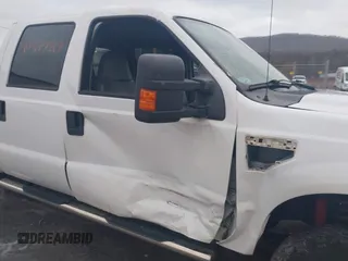 2010 Ford Super Duty F-250 SRW XL with VIN 1FTSW2B59AEB36692, listed as a IAAI auction lot 41517219 with 43,151 mi miles. Bid and sale history available at carsss.com. Image 6.