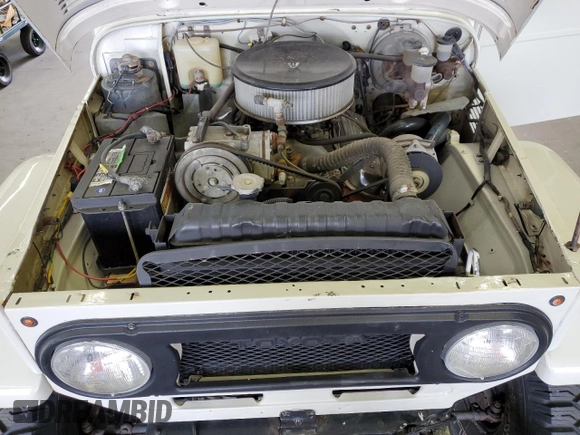 1974 Toyota Land Cruiser z VIN FJ40178981, wystawiony jako Copart lot #74798404 z przebiegiem 31 601 mil mil oraz Czysty tytuł • Clean title. Historia ofert i sprzedaży dostępna na DreamBid. Obrazek 11.