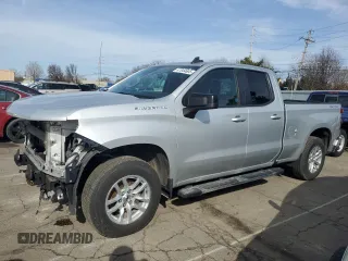 2019 Chevrolet Silverado 1500 RST with VIN 1GCRYEED2KZ327894, listed as a Copart auction lot 47044605 with 135,790 mi miles and Salvage Title. Bid and sale history available at DreamBid. Image 1.