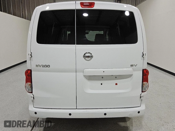 2020 Nissan NV200 SV with VIN 3N6CM0KN1LK700596, listed as a Copart auction lot 62718785 with 150,405 mi miles and Clean title. Bid and sale history available at DreamBid. Image 6.