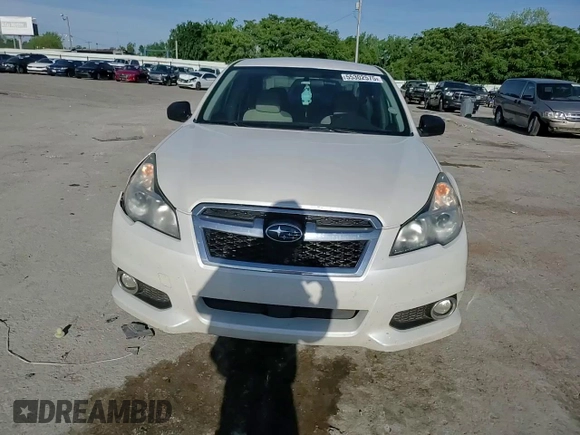 2014 Subaru Legacy 2.5i z VIN 4S3BMCA68E3006488, wystawiony jako Copart lot #55302575 z przebiegiem 168 614 mil mil oraz Szkoda całkowita • Salvage title. Historia ofert i sprzedaży dostępna na DreamBid. Obrazek 13.