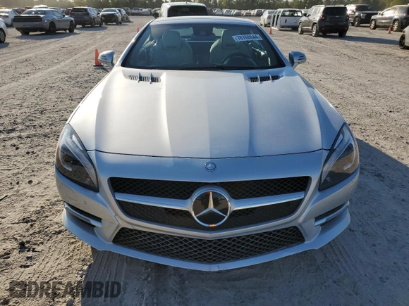 2015 Mercedes-Benz SL 550 with VIN WDDJK7DA9FF033987, listed as a Copart auction lot 76760644 with 61,036 mi miles and Salvage title. Bid and sale history available at DreamBid. Image 5.