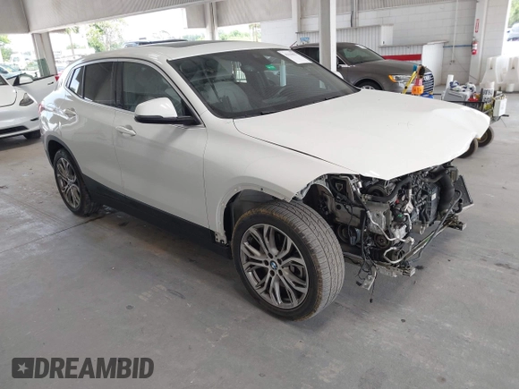 2022 BMW X2 sDrive28i z VIN WBXYH9C08N5U29086, wystawiony jako IAAI lot #42119627 z przebiegiem 76 364 mil mil oraz . Historia ofert i sprzedaży dostępna na DreamBid. Obrazek 1.