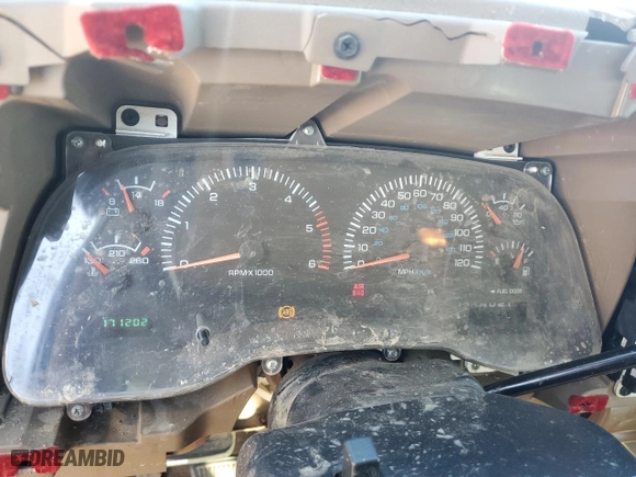 1998 Dodge Ram 1500 with VIN 1B7HC13Y4WJ190793, listed as a Copart auction lot 84908024 with 171,202 mi miles and Salvage Title. Bid and sale history available at carsss.com. Image 9.
