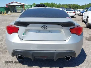 2014 Scion FR-S z VIN JF1ZNAA11E8704311, wystawiony jako IAAI lot #42004779 z przebiegiem 161 094 mil mil oraz . Historia ofert i sprzedaży dostępna na DreamBid. Obrazek 16.
