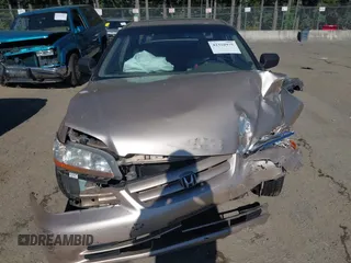 2001 Honda Accord EX с VIN 1HGCG16501A011904, выставлен на аукционе IAAI как лот 42326975 с пробегом 128 808 миль миль и . История ставок и продаж доступна на DreamBid. Изображение 6.