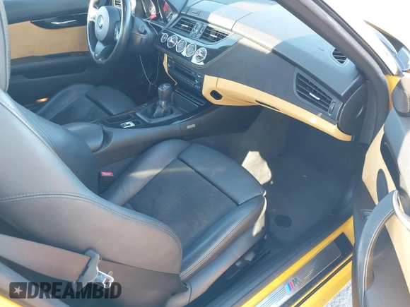 2011 BMW Z4 sDrive30i с VIN WBALM5C56BE495894, выставлен на аукционе IAAI как лот 41749017 с пробегом 38 987 миль миль и . История ставок и продаж доступна на DreamBid. Изображение 5.