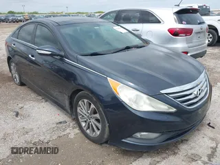 2014 Hyundai Sonata SE with VIN 5NPEC4AC3EH888752, listed as a IAAI auction lot 42106675 with 168,258 mi miles and . Bid and sale history available at carsss.com. Image 1.