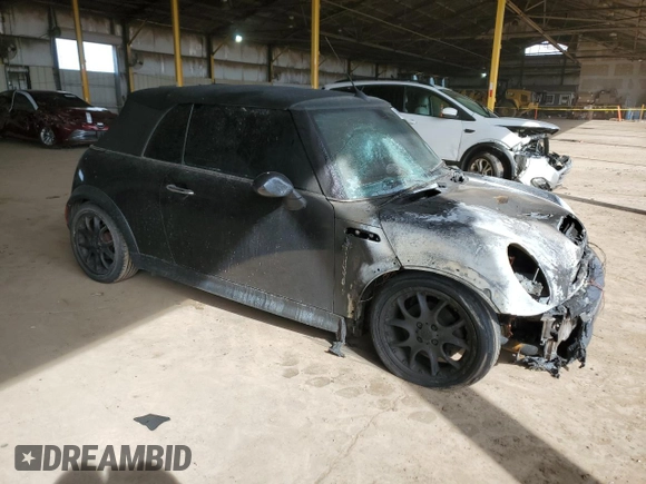 2007 MINI Convertible S z VIN WMWRH335X7TL94590, wystawiony jako Copart lot #49094295 z przebiegiem Nie podano mil oraz Szkoda całkowita • Salvage title. Historia ofert i sprzedaży dostępna na DreamBid. Obrazek 4.