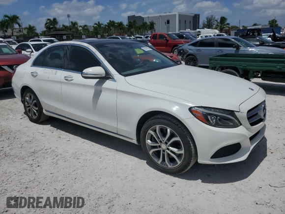2015 Mercedes-Benz C 300 Luxury with VIN 55SWF4KB8FU050703, listed as a Copart auction lot 65587985 with 61,346 mi miles and Clean title. Bid and sale history available at DreamBid. Image 4.