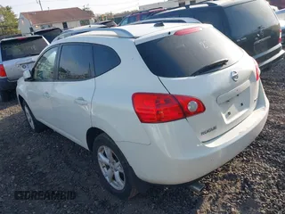 2008 Nissan Rogue SL z VIN JN8AS58V78W125683, wystawiony jako IAAI lot #42121697 z przebiegiem Nie podano mil oraz . Historia ofert i sprzedaży dostępna na DreamBid. Obrazek 3.