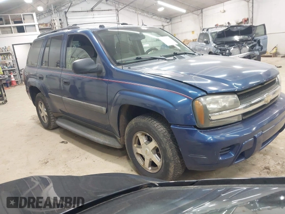 2005 Chevrolet TrailBlazer LT with VIN 1GNDT13S652299380, listed as a IAAI auction lot 42136545 with 153,406 mi miles and . Bid and sale history available at DreamBid. Image 1.