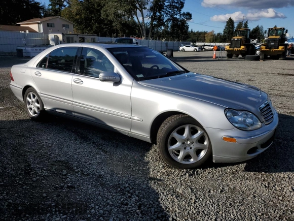 2003 Mercedes-Benz S-Class 4.3L with VIN WDBNG83J43A337899, listed as a Copart auction lot 77347074 with 164,936 mi miles and Clean Title. Bid and sale history available at carsss.com. Image 4.