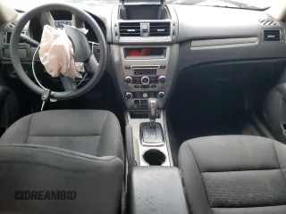 2010 Ford Fusion SE z VIN 3FAHP0HA3AR387128, wystawiony jako Copart lot #59149735 z przebiegiem Nie podano mil oraz Nie do naprawy • Non repairable. Historia ofert i sprzedaży dostępna na DreamBid. Obrazek 8.