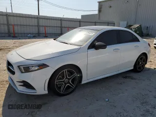 2019 Mercedes-Benz A 220 z VIN WDD3G4EB8KW010856, wystawiony jako Copart lot #52994075 z przebiegiem 69 158 mil mil oraz Szkoda całkowita • Salvage title. Historia ofert i sprzedaży dostępna na DreamBid. Obrazek 1.