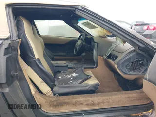 1994 Chevrolet Corvette z VIN 1G1YY32PXR5119898, wystawiony jako IAAI lot #41524375 z przebiegiem Nie podano mil oraz . Historia ofert i sprzedaży dostępna na DreamBid. Obrazek 5.