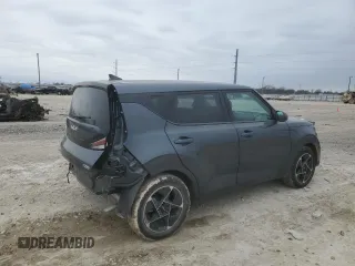 2024 Kia Soul EX with VIN KNDJ33AU5R7921312, listed as a Copart auction lot 46364945 with 7,408 mi miles and Salvage Title. Bid and sale history available at carsss.com. Image 3.