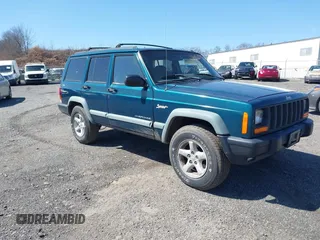 1998 Jeep Cherokee Sport with VIN 1J4FJ68S2WL136129, listed as a IAAI auction lot 41810918 with 269,989 mi miles. Bid and sale history available at carsss.com. Image 1.