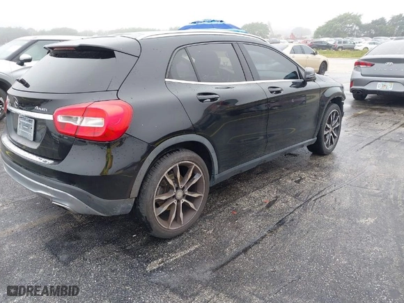 2016 Mercedes-Benz GLA with VIN WDCTG4GB5GJ201334, listed as a IAAI auction lot 41395492 with 109,043 mi miles. Bid and sale history available at carsss.com. Image 4.