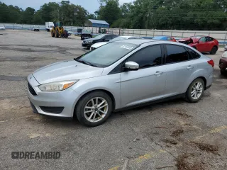 2017 Ford Focus SE z VIN 1FADP3F29HL242325, wystawiony jako Copart lot #61153555 z przebiegiem 136 666 mil mil oraz Szkoda całkowita • Salvage title. Historia ofert i sprzedaży dostępna na DreamBid. Obrazek 1.