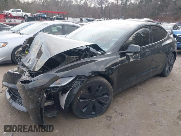 2024 Tesla Model 3 z VIN 5YJ3E1EA8RF755840, wystawiony jako IAAI lot #41677744 z przebiegiem 9 695 mil mil oraz . Historia ofert i sprzedaży dostępna na DreamBid. Obrazek 18.